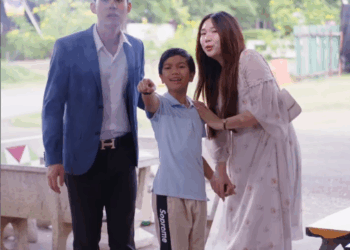 [ครบชุด] T2708009 กเศรษฐ โดนโยนลงกลางแม จนพวกเขาต องไปใช ตยากจน