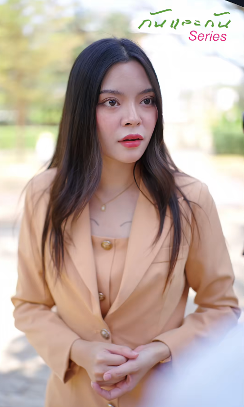 T2908174 (ตอนจบ )ซ ปตาร ตกหล มร กน กแสดงต วประกอบ หญ งคนน อใครท ปตาร Part 2