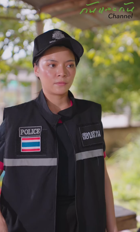 [ครบชุด] T1608067 างด าวโดนตำรวจไล แต หญ งคนน กท งไว กลางน