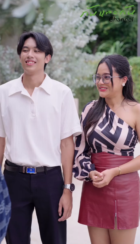 T2008137 กค ายกคอมยกเคร องปร นมาทำงานท านกาแฟ แถมส งน ำแค ขวดเด ยว ณค ดย งไง Part 2