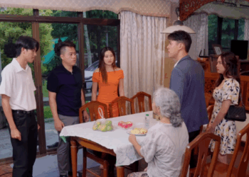 [ครบชุด] T2108015 แม คนเด ยวเล ยงล กๆโตมาได แต ก3คนเล ยงแม คนเด ยวไม ได