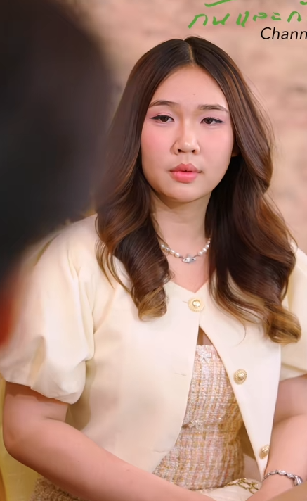 T2709010 เศรษฐ อนาฬ กามาแจกเพ อนสม ยเร ยน แต กล บได คำด ฏแทนคำขอบค part 2
