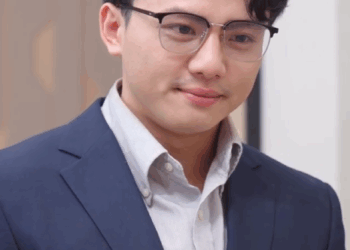 T3009096 สาวอกห กน งร องไห ในห องน ำชาย เธอบ งเอ ญเจอร กแท part 2