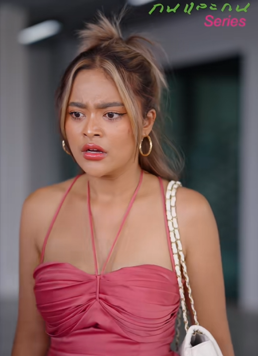 T1109021 เร องน สะใจมาก เม ยน อยบ งเอ ญเจอเม ยหลวง ไม ซะแล วใครค อต วจร part 2