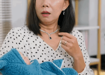 T1809109 สาวบ านนอกคลอดล อของล กค อเศรษฐ เขาจะยอมร บเธอไหม Ep1 part 2