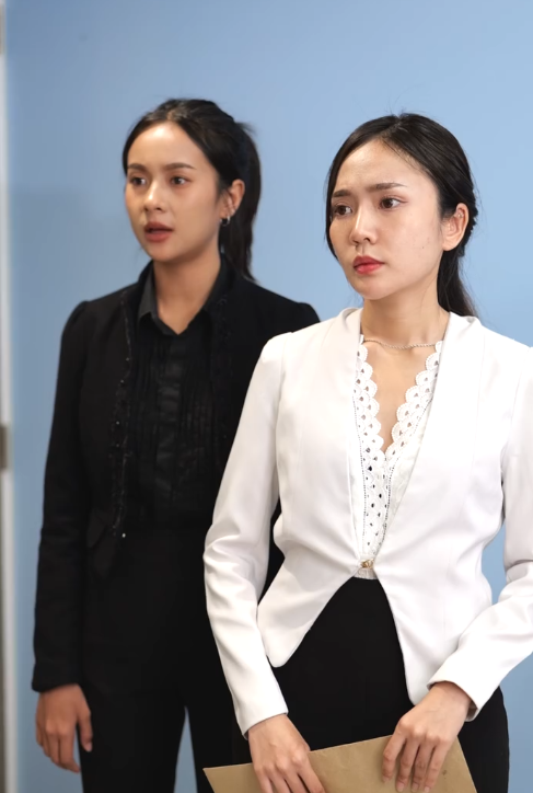 T0409038 พน กงานบร การด งใจบร การ กล บโดนเพ อนร วมงานร งแกจนโดนไล ออก Part 2