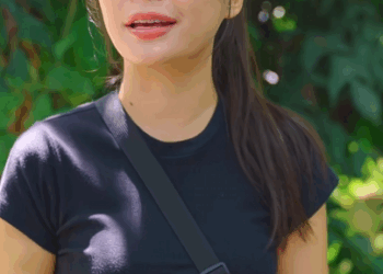 T2610121 เธอแกล งล มกลางร าน แต ไม ดว าจะทำให พน กงานคนอ นต องล มห วฟาดจนเ