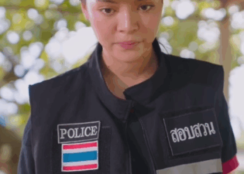 [ครบชุด] T2710071 างด าวโดนตำรวจไล แต หญ งคนน กท งไว กลางน