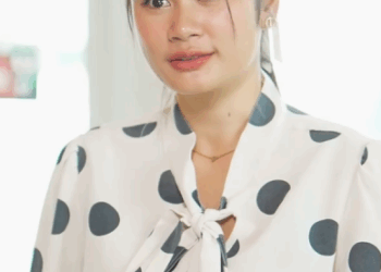 T2110011 ดการแต งต วจน เพ อลองใจพน กงาน part 2