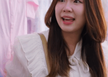 T1611043 มหาเศรษฐ ตามหาทายาทท หายไป กสาวพน กงานคนน ทำไมหน าคล ายเขาจ งเลย part 2