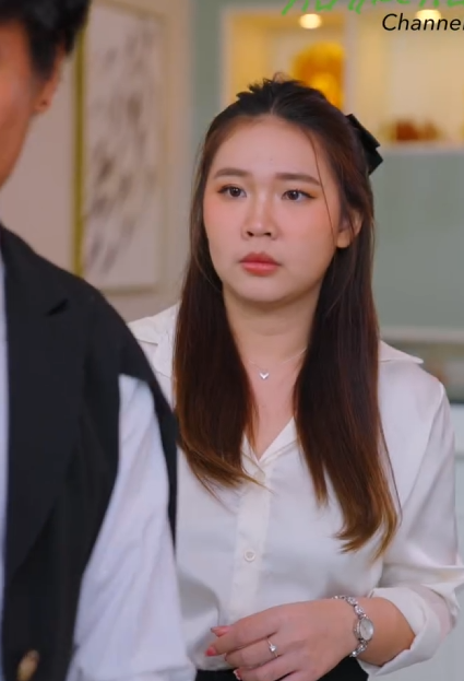 T1811076 พน กงานเม นล กค าเพราะค ดว าไม เง แต ไหมว าเขาค อแม ของเจ าของร าน part 2