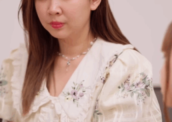 T2711117 กสาวผมถ กชะตาก บสาวตาบอดคนน เธอจ งขอให พาสาวคนน ไปอย านด วยก part 2