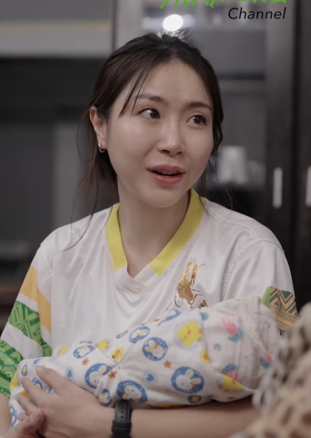 T2711096 หญ งอย างเราอย าทำต วเป นของตาย ไม นผ ชายจะไม เห นค าเรา งานน โดนแม สาม สอนมวย part 2