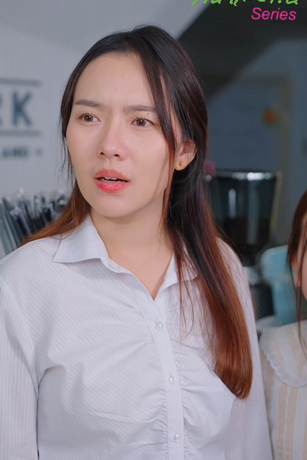 [ครบชุด] T0912081 เจ าของโรงแรม สวมบทเป นล กค และน อส งท เขาเจอ