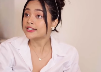 T1510085 กค ายกคอมยกเคร องปร นมาทำงานท านกาแฟ แถมส งน ำแค ขวดเด ยว ณค ดย งไง part 2