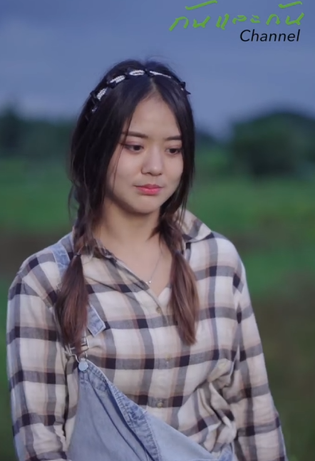 T1101107 แฟนข นรถไปก บเศรษฐ หน าตาเฉย เพราะไม อยากลำบากน งมอไซค part 2